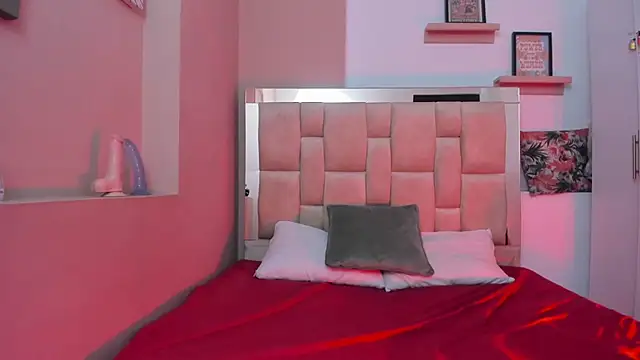 Eviiece online show from 11/22/25, 03:16