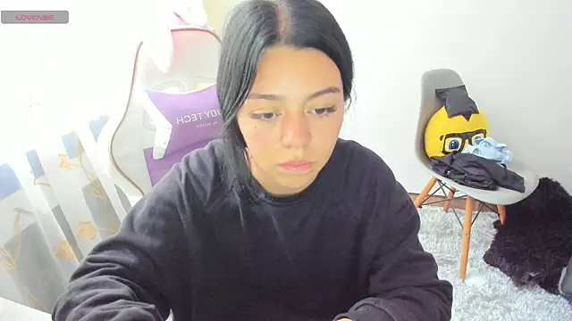 Midori rosse online show from 01/12/26, 06:46