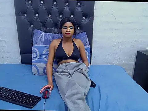 DaisyGirlxx online show from 11/03/25, 12:17