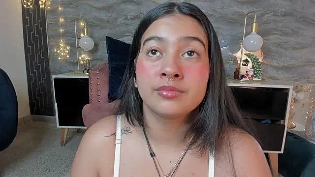 lilithst  online show from 12/17/25, 08:48