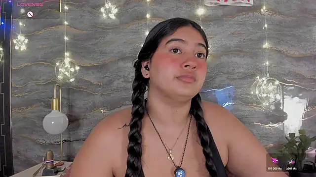 lilithst  online show from 12/20/25, 08:49