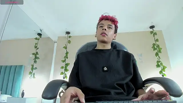 Xavier Fox    online show from 02/11/26, 07:52