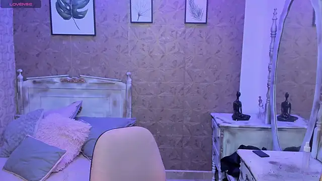 Sara clk online show from 04/07/26, 07:47