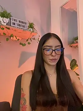 Snapshot of Im_sofiaaa chatting on 05/14/26, 02:29 Im sofiaaa online show from 05/14/26, 02:29