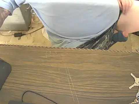 awynn1980 online show from 02/18/26, 04:03