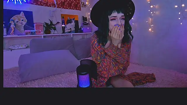 Snapshot of whoalexxa chatting on 11/06/25, 11:33 whoalexxa online show from 11/06/25, 11:33