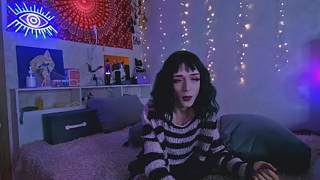 Snapshot of whoalexxa chatting on 11/07/25, 09:15 whoalexxa online show from 11/07/25, 09:15