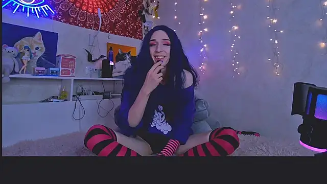 Snapshot of whoalexxa chatting on 11/09/25, 08:29 whoalexxa online show from 11/09/25, 08:29