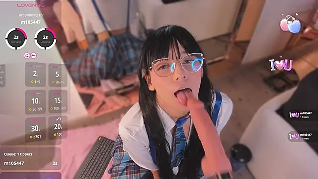 michelle cutee  online show from 12/02/25, 08:37