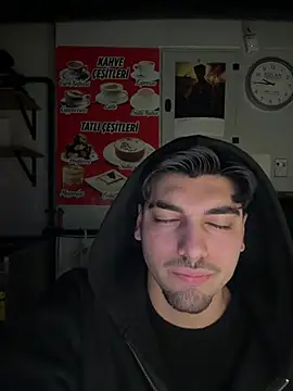 Snapshot of emir343475 chatting on 02/03/26, 06:46 emir343475 online show from 02/03/26, 06:46