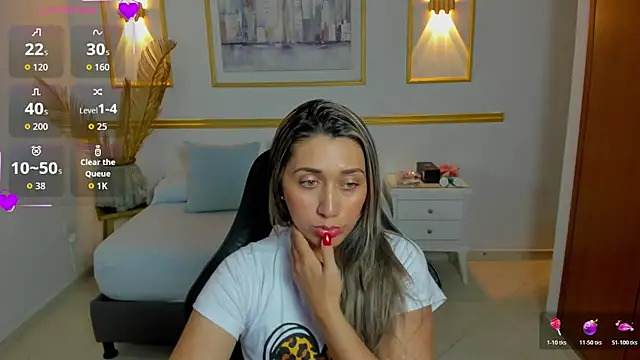 Snapshot of karlyy_ chatting on 11/20/25, 07:24 karlyy online show from 11/20/25, 07:24