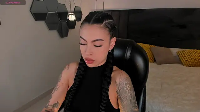 ChristineFord  online show from 07/05/26, 11:39