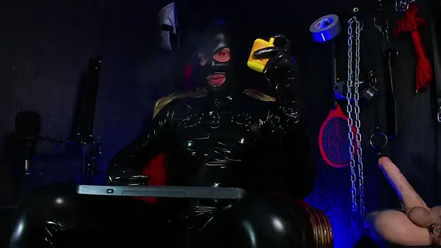 Snapshot of Master_Connor_BDSM chatting on 07/01/26, 10:31 Master Connor BDSM online show from 07/01/26, 10:31