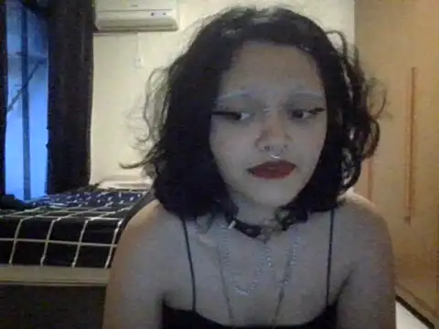 Snapshot of demonnus chatting on 10/16/25, 08:54 demonnus online show from 10/16/25, 08:54