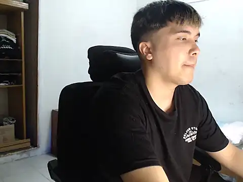 CuteAlexBoy online show from 02/06/26, 03:48