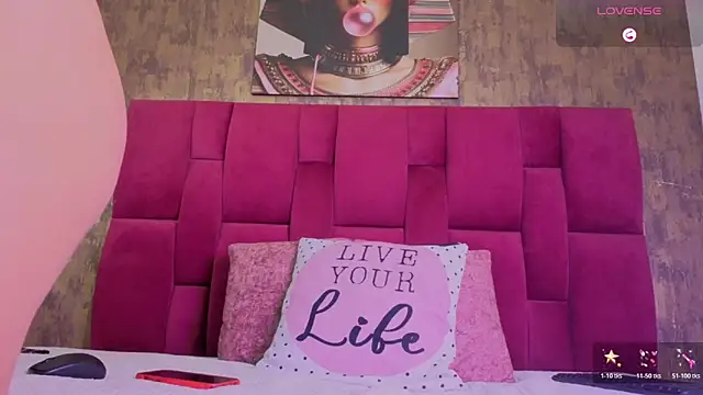 camila  bouzas online show from 02/27/26, 10:48