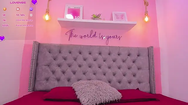 Sophiia 77 online show from 03/05/26, 07:54