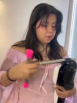 Snapshot of _Bella_7 chatting on 02/02/26, 02:32 Bella 7 online show from 02/02/26, 02:32