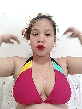 Snapshot of xxsexytitsxx chatting on 03/15/26, 05:13 xxsexytitsxx online show from 03/15/26, 05:13