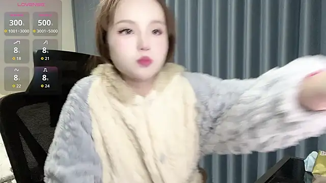 Momo-999 online show from 11/19/25, 05:46