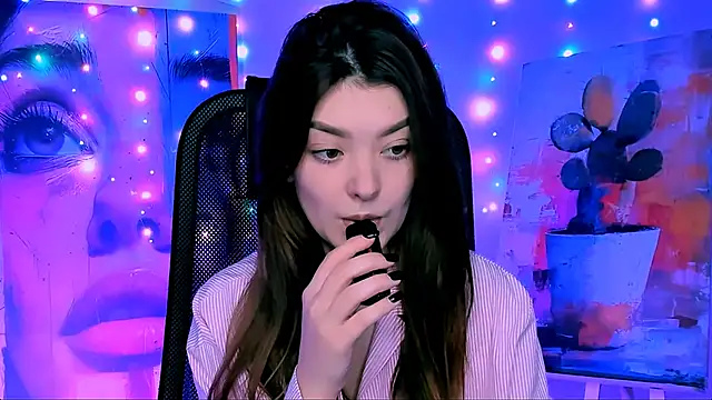 AnaSteisher online show from 12/19/25, 01:40