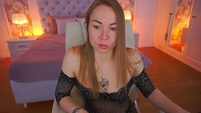 VixenMuse online show from 04/16/26, 08:31