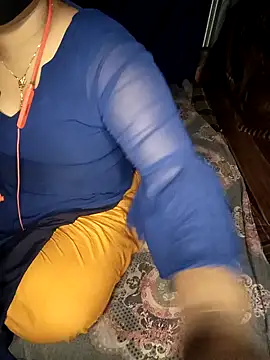 Priyanka-Khan online show from 05/21/26, 03:52
