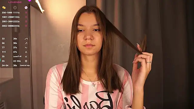 BrynnHolverson online show from 10/27/25, 06:23