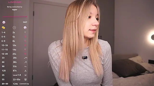 BrynnHolverson online show from 02/07/26, 08:12