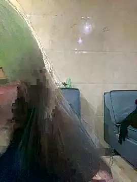 RanRan68 online show from 12/15/25, 08:24