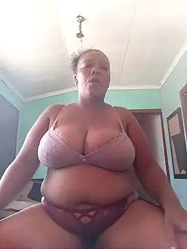 boobsqueenxo online show from 03/11/26, 09:48