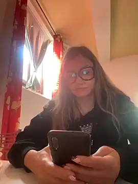 Snapshot of gabriellacali chatting on 11/19/25, 08:25 gabriellacali online show from 11/19/25, 08:25