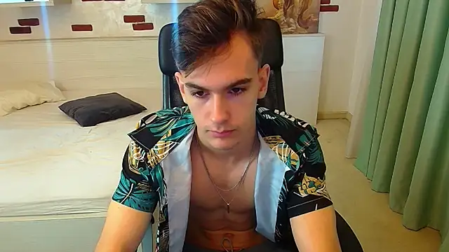 Snapshot of BradyFlint chatting on 10/23/25, 06:02 BradyFlint online show from 10/23/25, 06:02