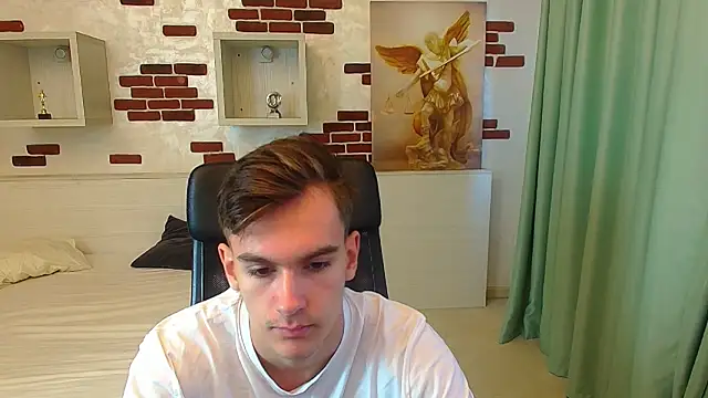 Snapshot of BradyFlint chatting on 10/30/25, 05:42 BradyFlint online show from 10/30/25, 05:42