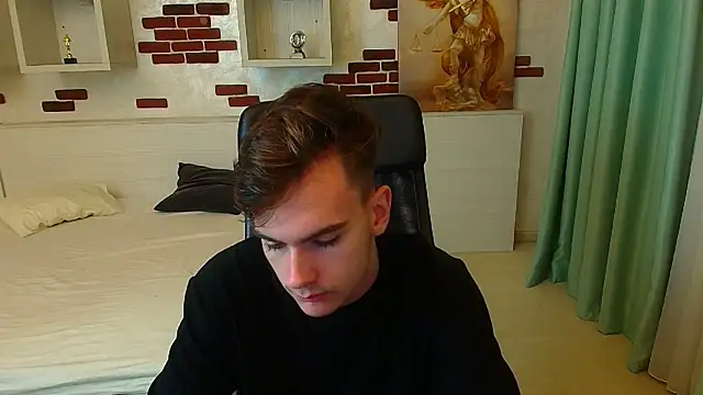 Snapshot of BradyFlint chatting on 11/14/25, 05:17 BradyFlint online show from 11/14/25, 05:17