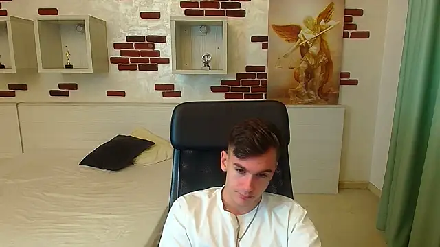 Snapshot of BradyFlint chatting on 11/30/25, 05:55 BradyFlint online show from 11/30/25, 05:55