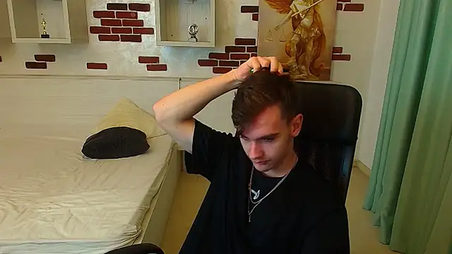 Snapshot of BradyFlint chatting on 12/04/25, 05:17 BradyFlint online show from 12/04/25, 05:17