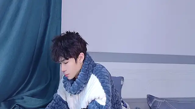 Stuffy-111 online show from 10/25/25, 04:53