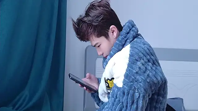 Stuffy-111 online show from 11/12/25, 05:08