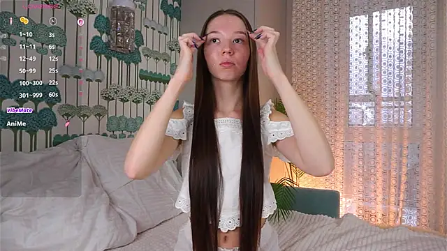 Snapshot of MayaHjelm chatting on 11/09/25, 04:33 MayaHjelm online show from 11/09/25, 04:33