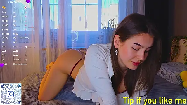 TinyMollys online show from 03/12/26, 02:12