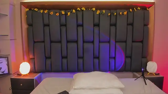 TanyaBello online show from 11/29/25, 01:03