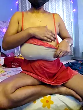 Snapshot of Desi_Maya69 chatting on 04/30/26, 05:58 Desi Maya69 online show from 04/30/26, 05:58