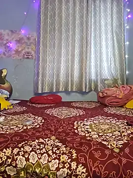 Snapshot of Desi_Maya69 chatting on 06/14/26, 03:08 Desi Maya69 online show from 06/14/26, 03:08