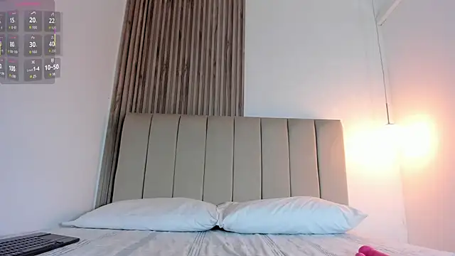 EvaaSinclair online show from 04/16/26, 07:47