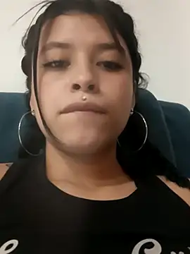 petite coral online show from 02/21/26, 02:01