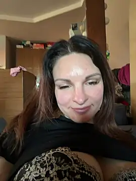 kinkysarahx online show from 04/10/26, 04:01