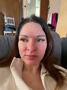 kinkysarahx online show from 04/11/26, 01:59
