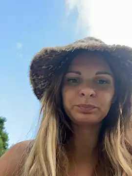 kinkysarahx online show from 07/13/26, 01:03