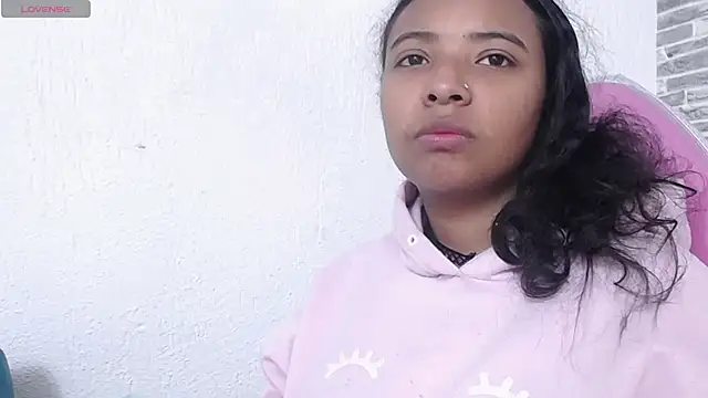 Snapshot of Zoe_Rider chatting on 10/20/25, 12:38 Zoe Rider online show from 10/20/25, 12:38